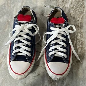 Converse • Sneakers • Women’s-Size 7 • Men’s-Size 5